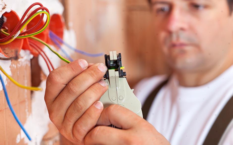 électricien de maintenance Paris 17