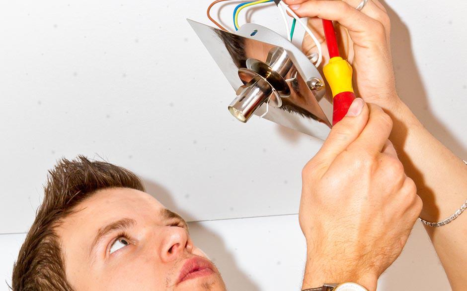 électricien de maintenance Paris 17